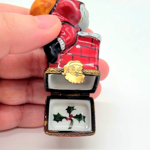 Authentic Limoges Santa Claus on The Chimney Trinket Box Peint Main w/ Gold Gilt - Picture 8 of 11